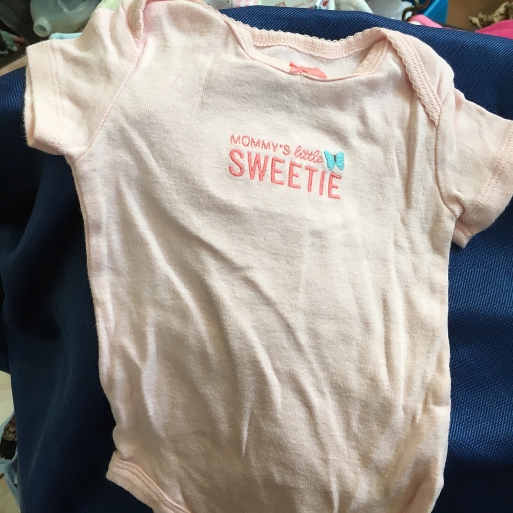 Adorable carters onesie 6 month